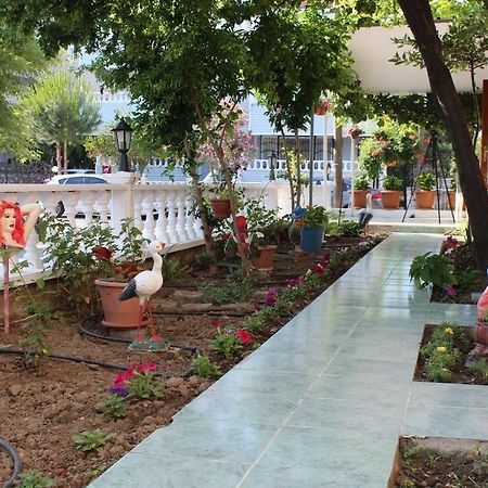Eysan Pansiyon Akcay  Exterior photo